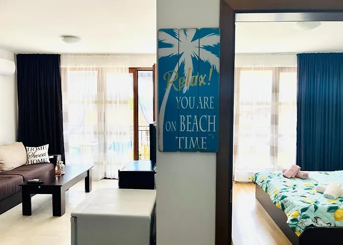 Marina K-s Triumph 公寓 *