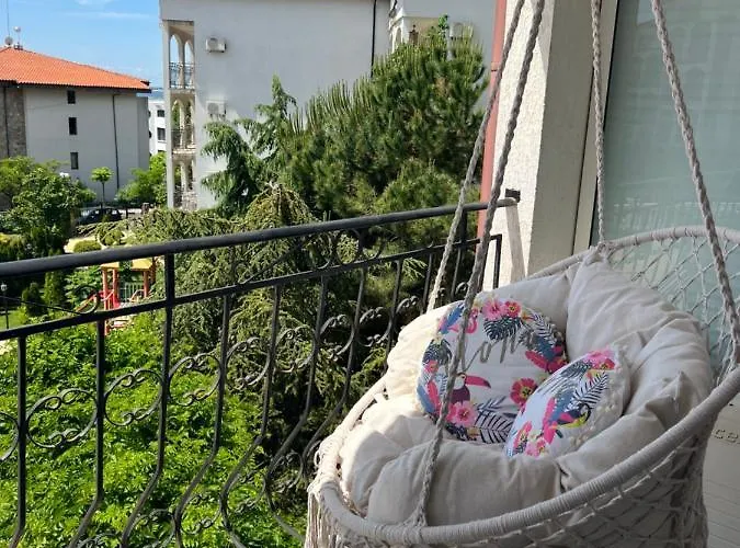 Marina K-s Triumph 公寓 圣弗拉斯