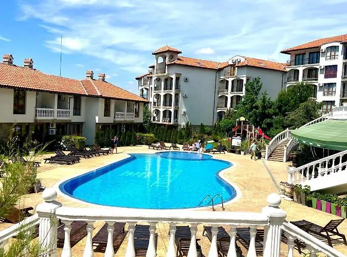 Marina K-s Triumph 圣弗拉斯