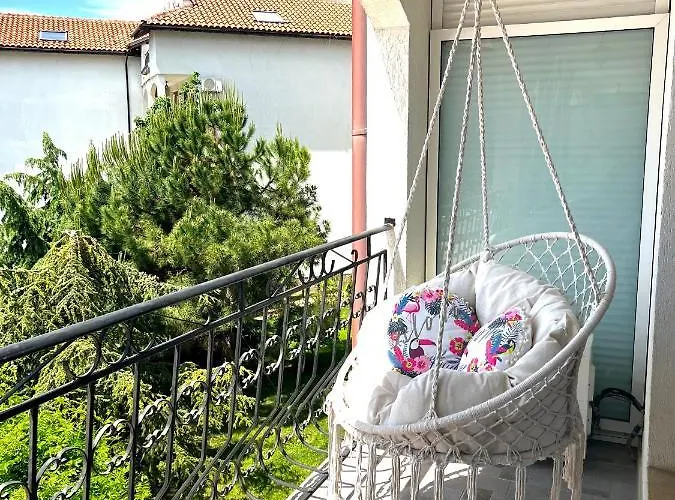 Marina K-s Triumph 公寓 圣弗拉斯