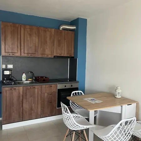 Marina K-s Triumph Apartament *